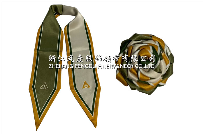 真絲雙層尖角長(zhǎng)巾，農(nóng)業(yè)發(fā)展銀行.jpg